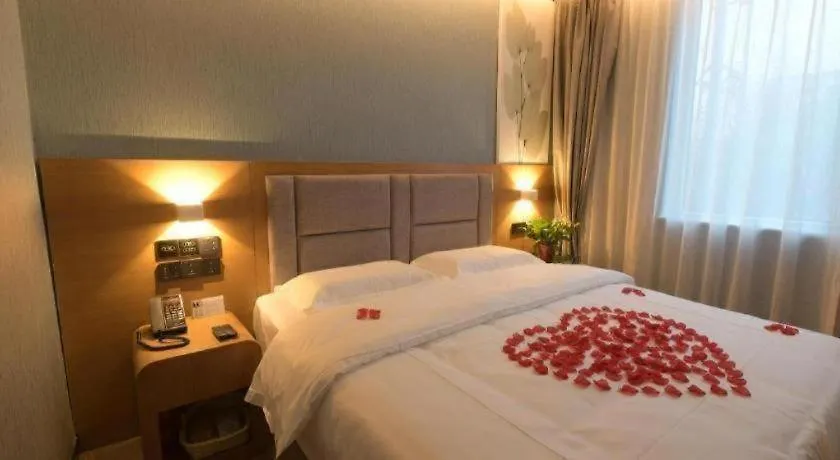 فندق أعمال جرين تري إن بويانج ريفنجيوان Puyang  3*, Puyang (Henan)