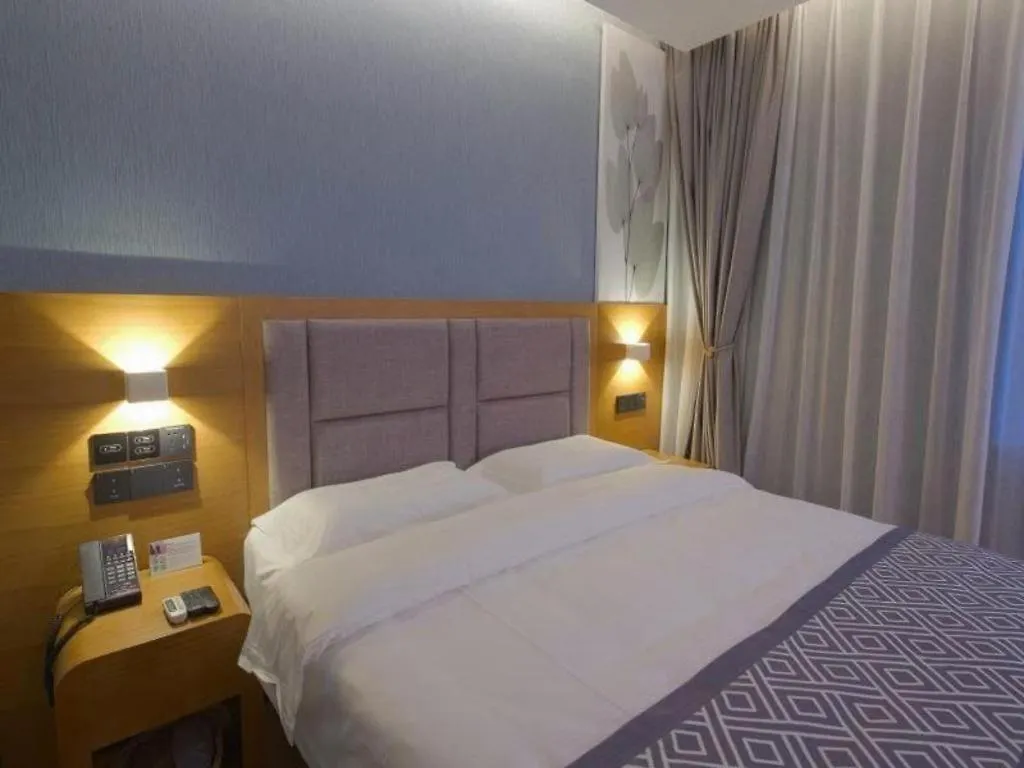 فندق أعمال جرين تري إن بويانج ريفنجيوان Puyang  3*, Puyang (Henan)